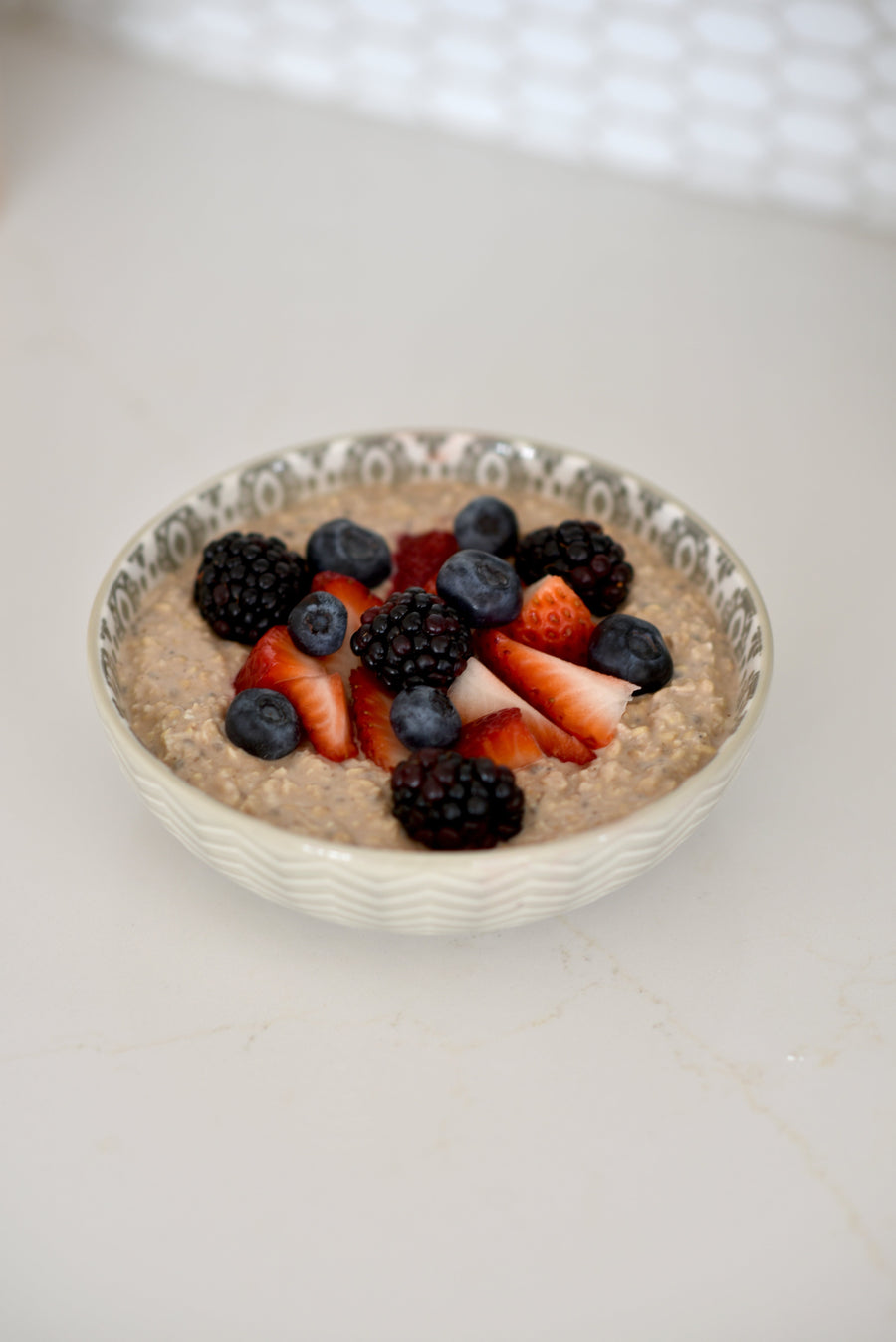Gruau overnight au chocolat et petits fruits